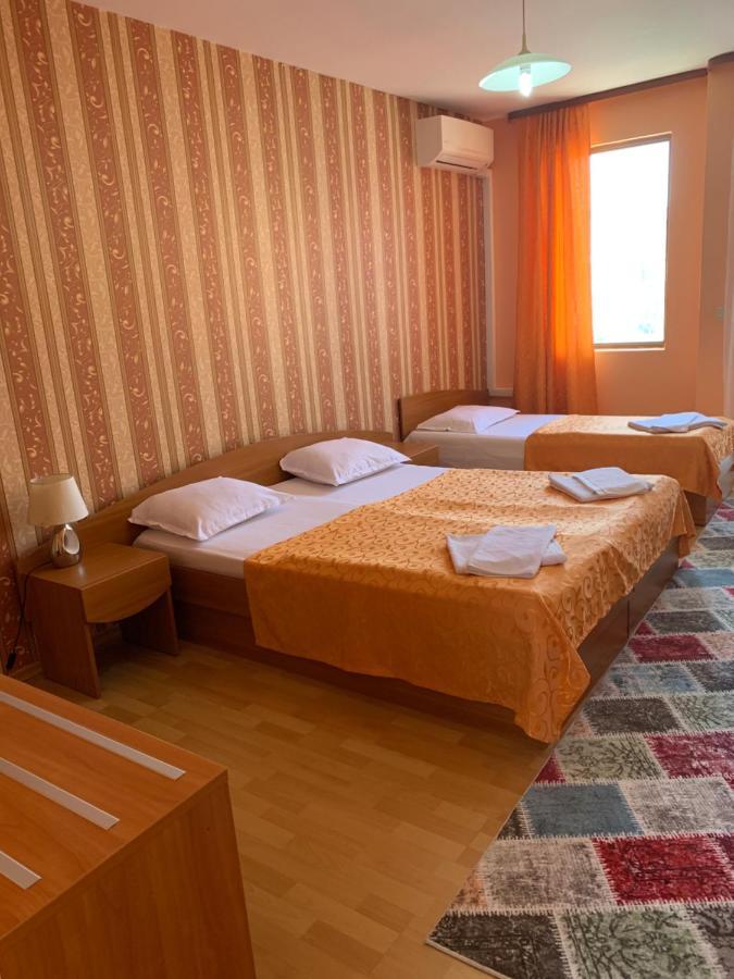 Guest Rooms Sveti Nikola Pomorie Esterno foto